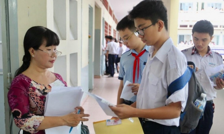 Tuyển sinh lớp 10 Hà Nội: 