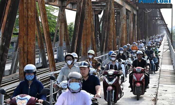 Chính thức thông xe cầu Long Biên sau 2 tháng sửa chữa