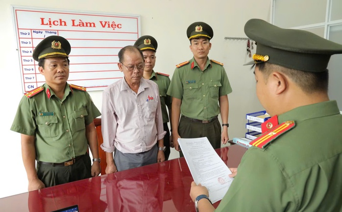 Bắt một Giám đốc vì chứa chấp lao động nước ngoài cư trú trái phép