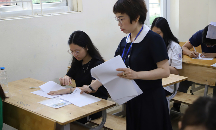 Thi Ngoại ngữ vào 10 tại Hà Nội: 99,68% thí sinh tham dự; 1 thí sinh bị đình chỉ