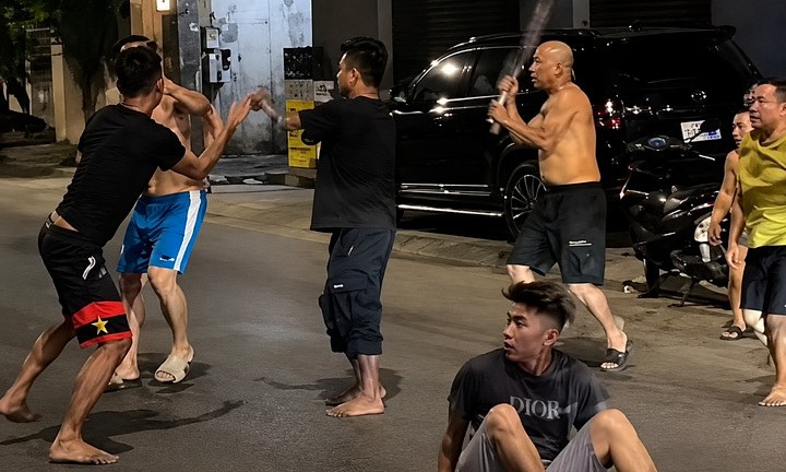 Nghệ An: Triệu tập nhóm người đánh nhau trên đường Phượng Hoàng Trung Đô để điều tra