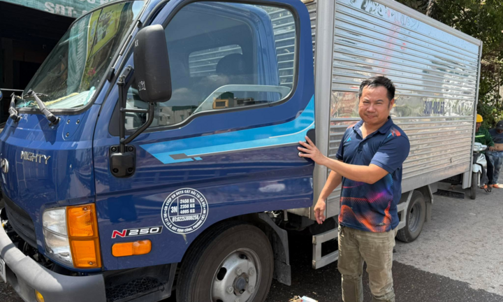 Lần thứ 2 trong tháng 6 nắng nóng vượt 40 độ C, tài xế nơm nớp nỗi lo 