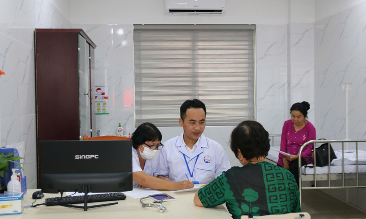 Hà Nội: Khẩn trương rà soát, lập danh sách đối tượng khám sức khỏe định kỳ, khám sàng lọc miễn phí