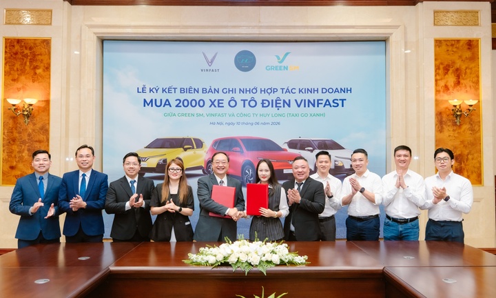 Công ty Huy Long hợp tác với Green SM đưa 2.000 ô tô điện VinFast vào kinh doanh dịch vụ vận tải