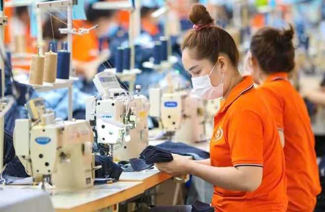 Doanh nghiệp, người lao động dùng VNeID giao kết hợp đồng điện tử từ 1/7