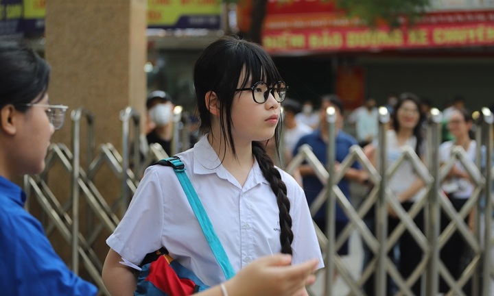 Giáo viên chấm môn Toán thi vào lớp 10 ở TPHCM chia sẻ về điểm 0 