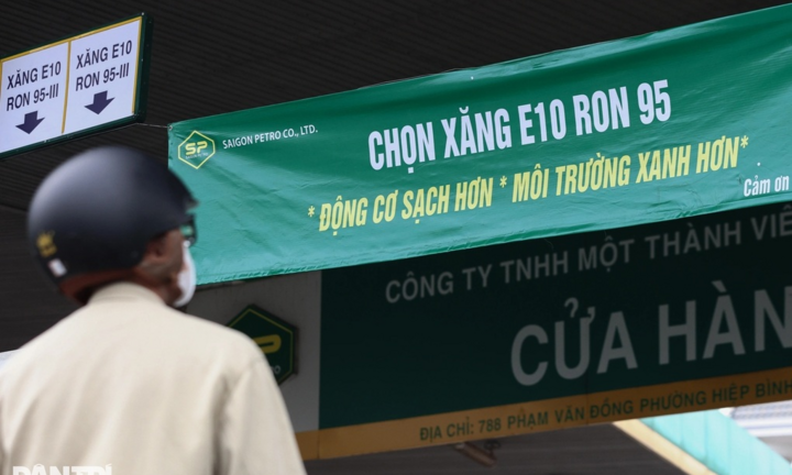 Bộ Tài chính cho biết sẽ nghiên cứu chính sách thuế với xăng E10