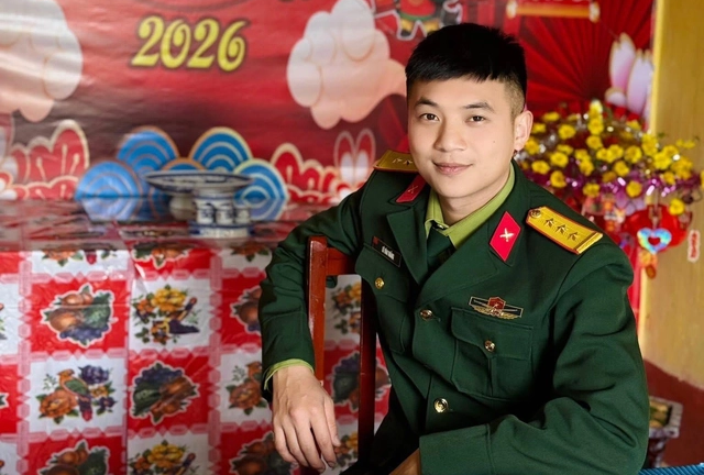 Thượng úy Lê Văn Thắng của 