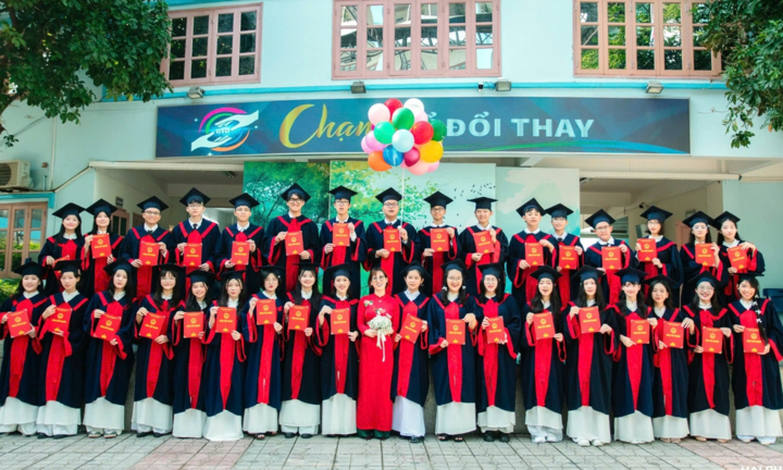 Kỳ thi vào lớp 10 năm 2026 ở Hà Nội: Những lớp học có 100% học sinh thi đỗ trường chuyên