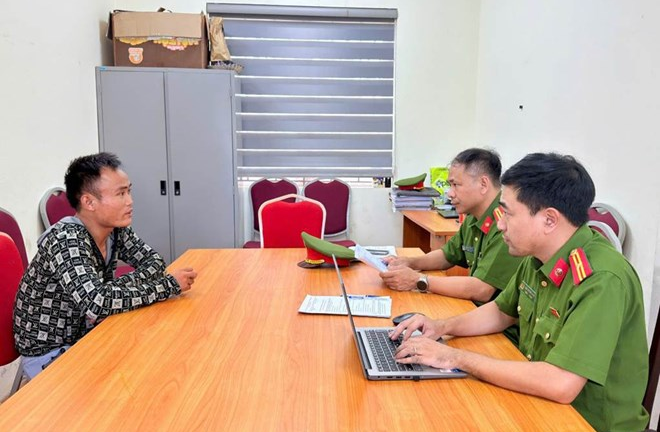 Tin pháp luật nổi bật 24h qua: Quá khứ cộm cán của đối tượng đột nhập vào nhà dân trộm cắp tài sản trị giá hơn 300 triệu đồng