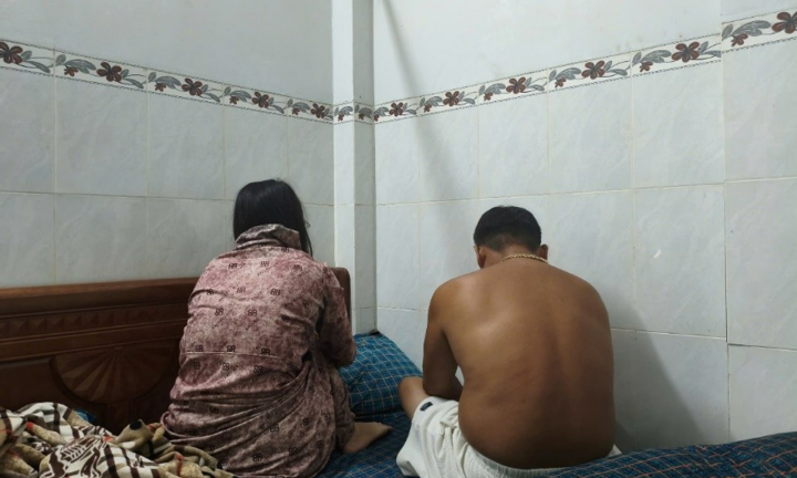 Bắt quả tang 3 cặp đôi 