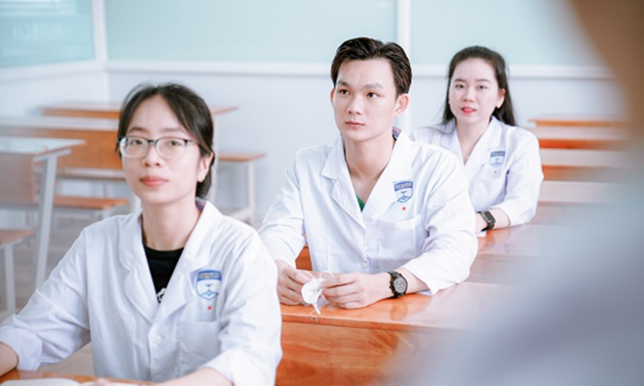 Cơn sốt mở ngành sức khỏe ở khối trường đa ngành: Cần siết chặt  "hàng rào " chất lượng để tránh hệ lụy tương lai