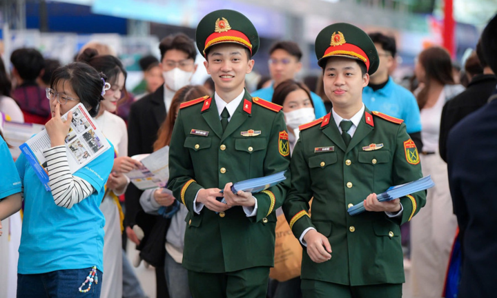 72 thí sinh trúng tuyển thẳng vào các trường quân đội, nhiều nhất từ trước đến nay