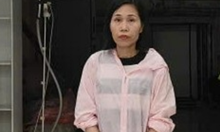 Danh tính đối tượng livestream bán hàng giả mạo nhãn hiệu vừa bị khởi tố