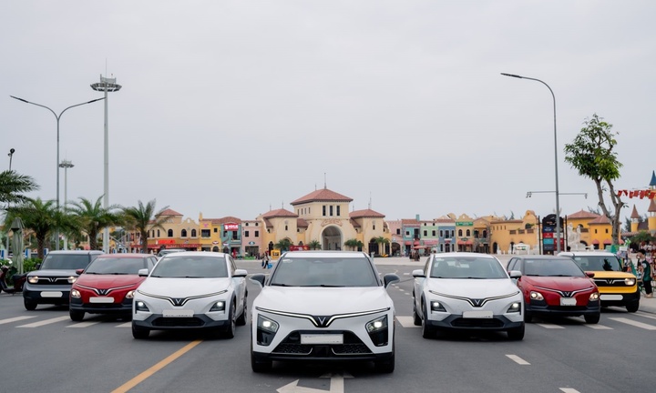 VinFast tặng voucher lên tới 80 triệu đồng để khách hàng cũ chuyển đổi sang xe điện
