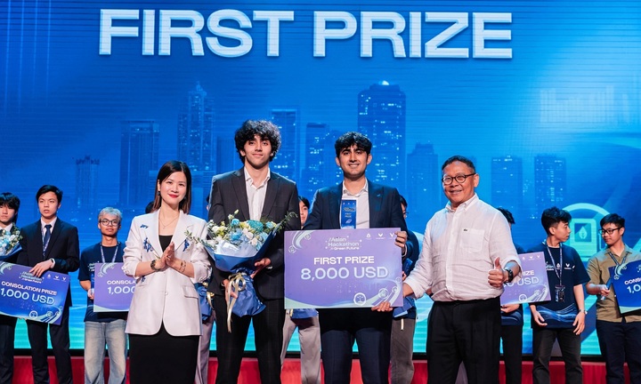 Đội thi Singapore giành quán quân Asian Hackathon for Green Future 2026 lần đầu tiên tổ chức tại Việt Nam