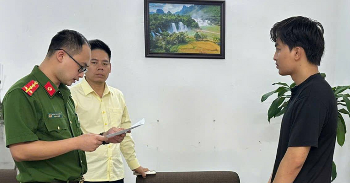 Khởi tố thanh niên 25 tuổi sản xuất, buôn bán hơn 4.600 gói trà giả