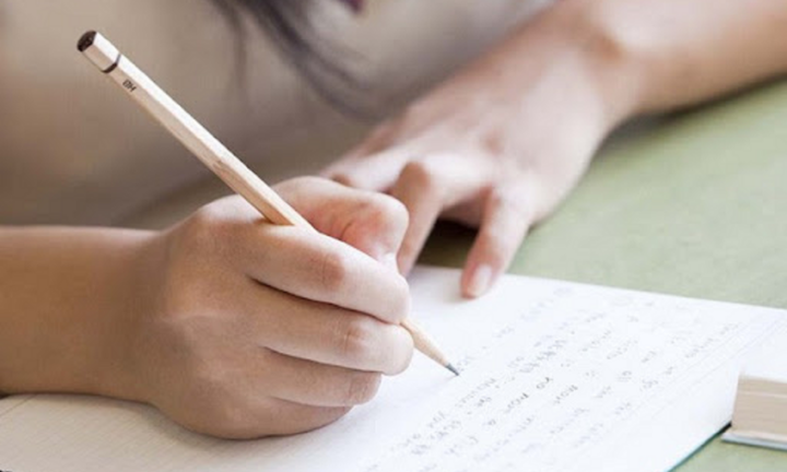 Thông tin thí sinh bị phản ánh dùng điện thoại trong phòng thi ở Gia Lai: Sở GD-ĐT yêu cầu xác minh, làm rõ