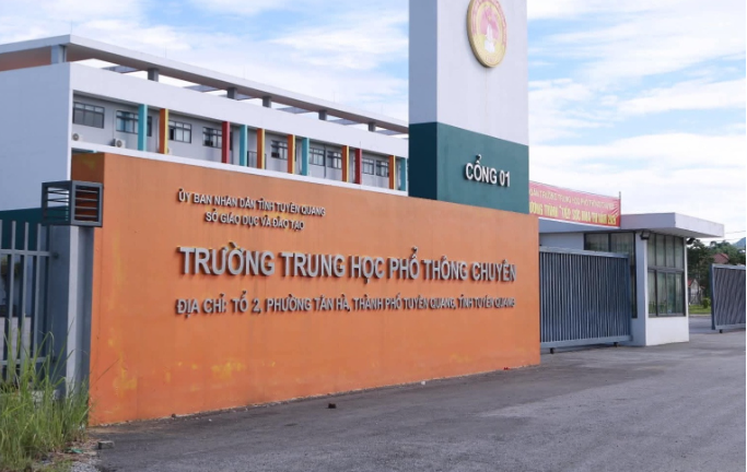 Bộ GD&ĐT khẳng định 328 thí sinh điểm thi THPT Chuyên Tuyên Quang vẫn được đăng ký xét tuyển 