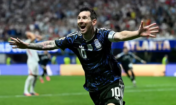 Messi phá kỷ lục World Cup sau màn trình diễn thăng hoa trước tuyển Anh