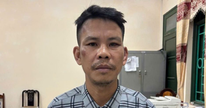 Bắt khẩn cấp đối tượng phóng hỏa đốt xe ô tô của hàng xóm ở Phú Thọ