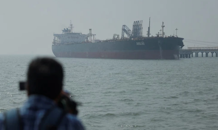 Eo biển Hormuz nóng trở lại: Iran khẳng định nắm quyền kiểm soát, Mỹ ra tuyên bố cứng rắn
