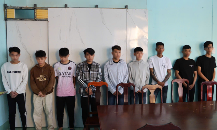 Khởi tố 32 thanh thiếu niên hỗn chiến trên đường phố ở An Giang