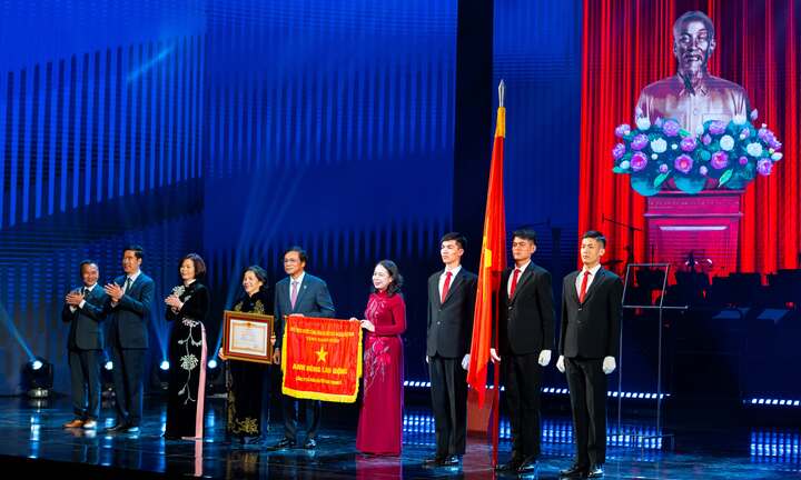 50 năm không ngừng nâng chuẩn: Cách Vinamilk xây dựng thương hiệu tỷ đô của Việt Nam