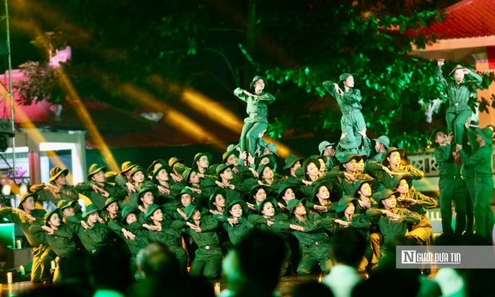 Xúc động cầu truyền hình  "Sao sáng dẫn đường " tri ân các anh hùng liệt sĩ
