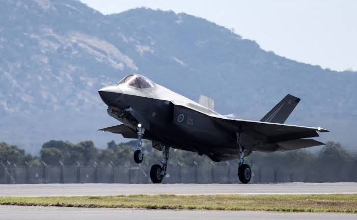 Iran tuyên bố tập kích phá huỷ 3 máy bay chiến đấu tàng hình F-35 của Mỹ