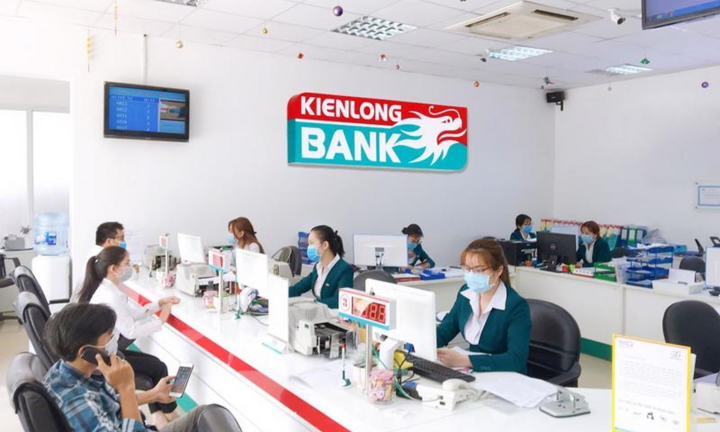 Ngân hàng nào vừa  thông báo chấm dứt hoạt động 10 phòng giao dịch?