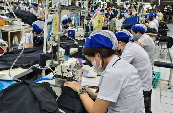 Lương tối thiểu vùng dự kiến tăng từ 1/1/2027, những khoản tiền nào có thể tăng theo?