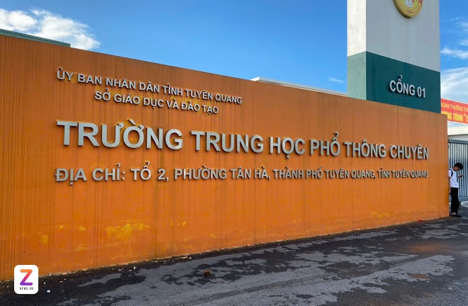 Một trường đại học đưa ra 3 điều kiện xét tuyển thí sinh ở điểm thi trường THPT chuyên Tuyên Quang sau khi thi lại 