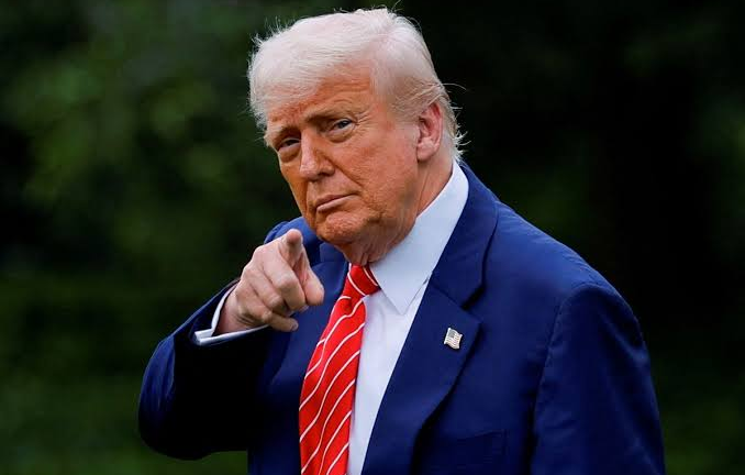 Tổng thống Trump ký sắc lệnh nhằm cấm 