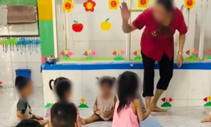 Vụ nghi vấn bảo mẫu bắn dây thun, đánh trẻ tại lớp mầm non ở TP.HCM: Công an lấy lời khai người liên quan