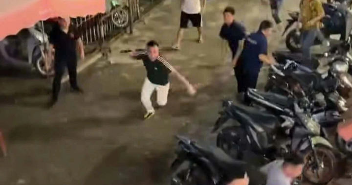 Vụ hỗn chiến tại nhà hàng Quán Nhỏ ở Hà Nội: Khởi tố 7 bị can
