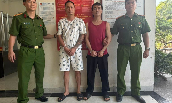 Công an Hà Nội bắt giữ các đối tượng mua bán, tàng trữ và sử dụng trái phép ma túy