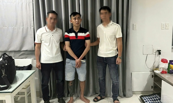 Bắt giữ đối tượng trốn truy nã, tàng trữ hơn 1,3kg ma túy đá, thuốc lắc và