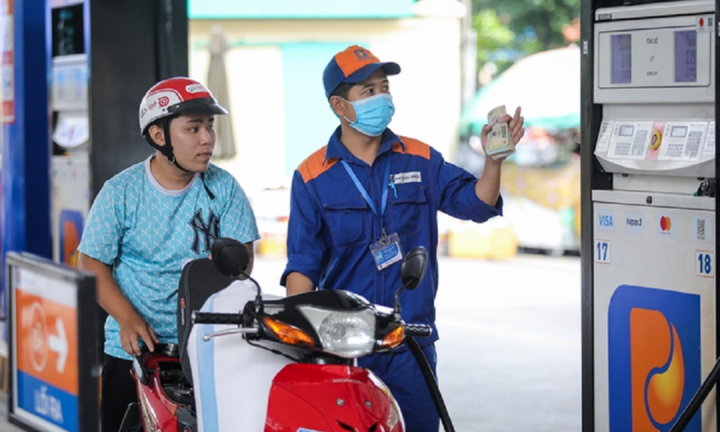 Giá xăng dầu ngày 14/8: Giá dầu thế giới giảm mạnh, giá xăng dầu Petrolimex thế nào?