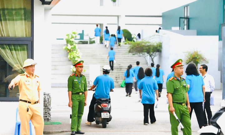 Đáp án chính thức toàn bộ các môn tốt nghiệp THPT 2026 tại điểm thi chuyên Tuyên Quang