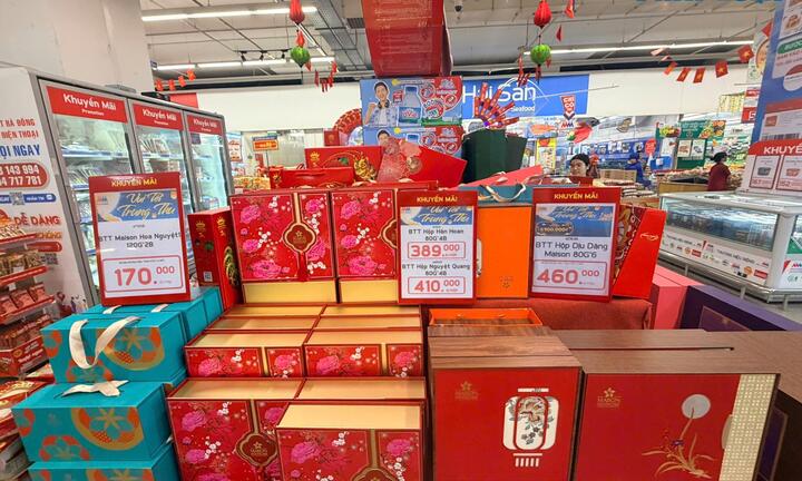 Bánh Trung thu 2026: Đa dạng phân khúc, nhiều chương trình hút khách