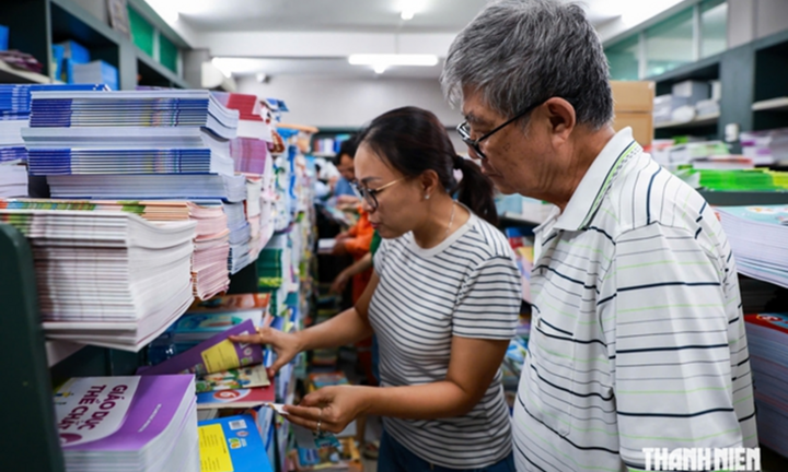 TP.HCM hướng dẫn cho học sinh các cấp mượn sách giáo khoa: Không thu phí đặt cọc, phí bảo quản