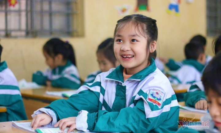 Dự thảo mới của Bộ GD&ĐT: Đề xuất tiếng Anh là môn học bắt buộc từ lớp 1