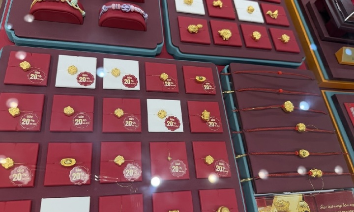 Giá vàng ngày 20/8: Giá vàng miếng trong nước quay đầu giảm 1,6 triệu đồng/lượng, vàng thế giới tăng