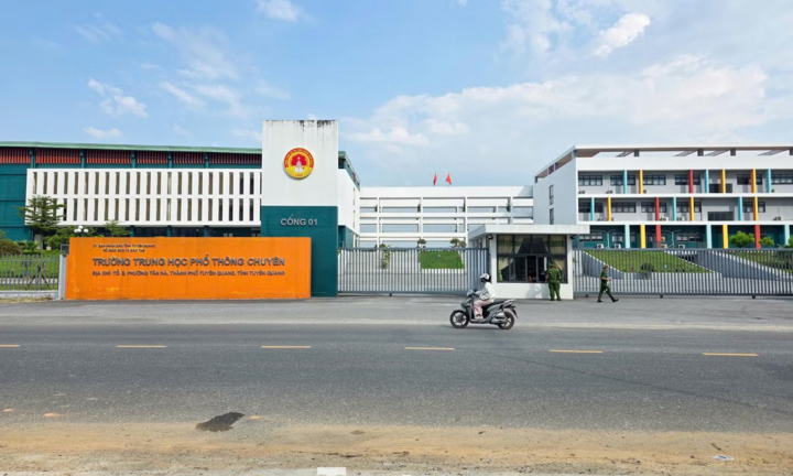 Hôm nay (21/8), bắt đầu lọc ảo xét tuyển đại học cho thí sinh tại điểm thi THPT Chuyên Tuyên Quang