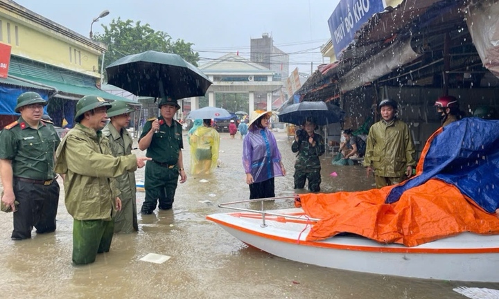 Công an Lạng Sơn chủ động ứng phó mưa lũ, kịp thời hỗ trợ người dân
