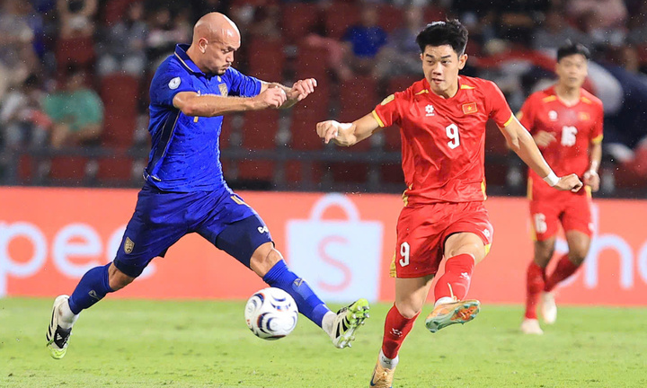 Hạ gục Thái Lan 2-0 trên sân khách, tuyển Việt Nam rộng cửa vô địch ASEAN Cup 2026
