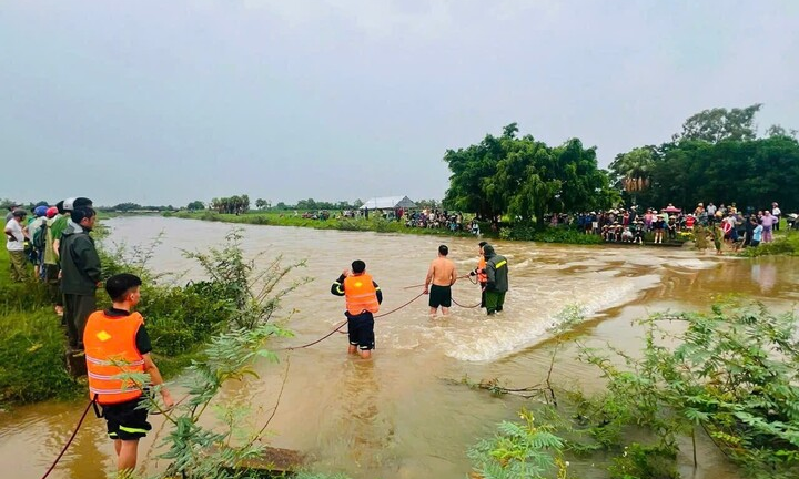Thương tâm: Đi đánh cá qua khu vực cầu Ông Sa, người đàn ông 62 tuổi bị nước cuốn tử vong