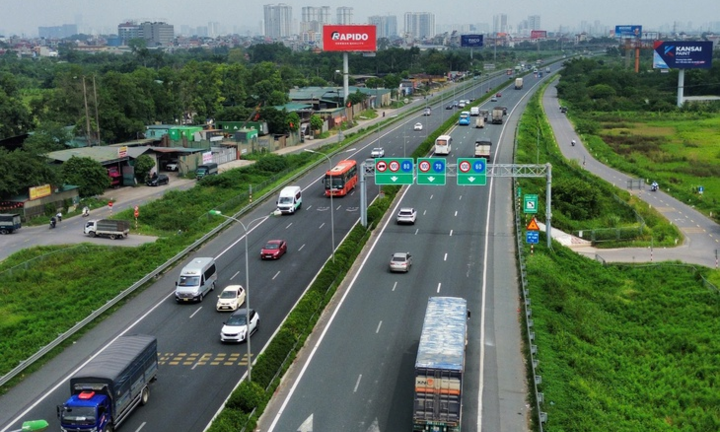 Từ 27/8, CSGT xử phạt lỗi không giữ khoảng cách an toàn trên cao tốc Pháp Vân - Nghi Sơn