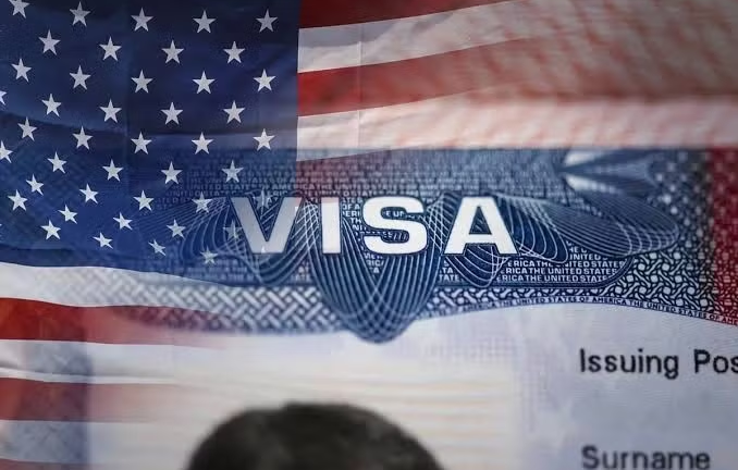 Mỹ thông báo tạm ngừng lịch hẹn phỏng vấn visa toàn cầu